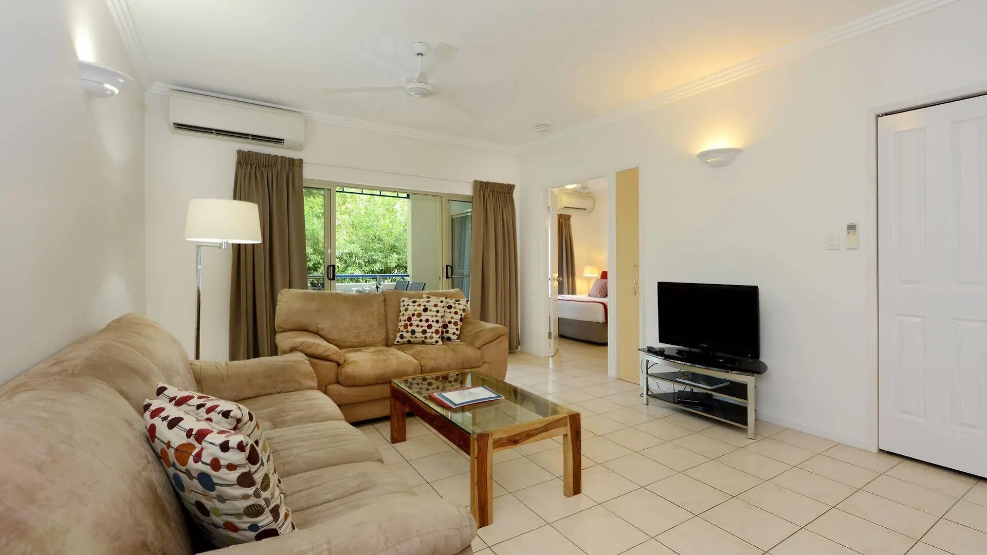 **** Rezort Central Plaza Port Douglas Austrálie